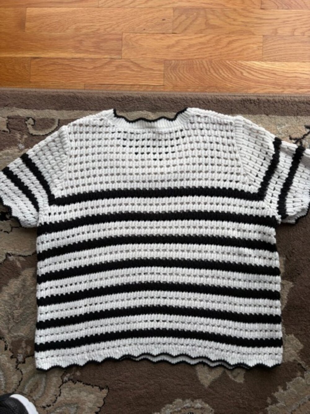 GAP Striped Crochet Top - Picture 4 of 4